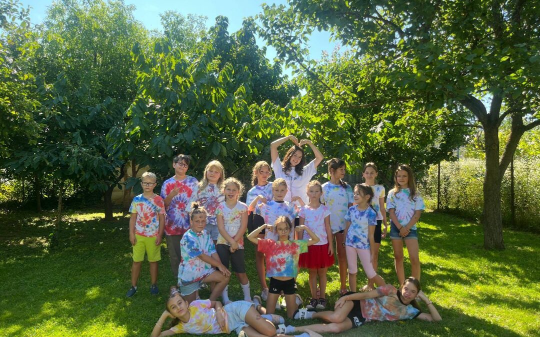 Denný „letný tábor angličtiny v Nitre 2026: Čo sa deti naučia a prečo sa vracajú